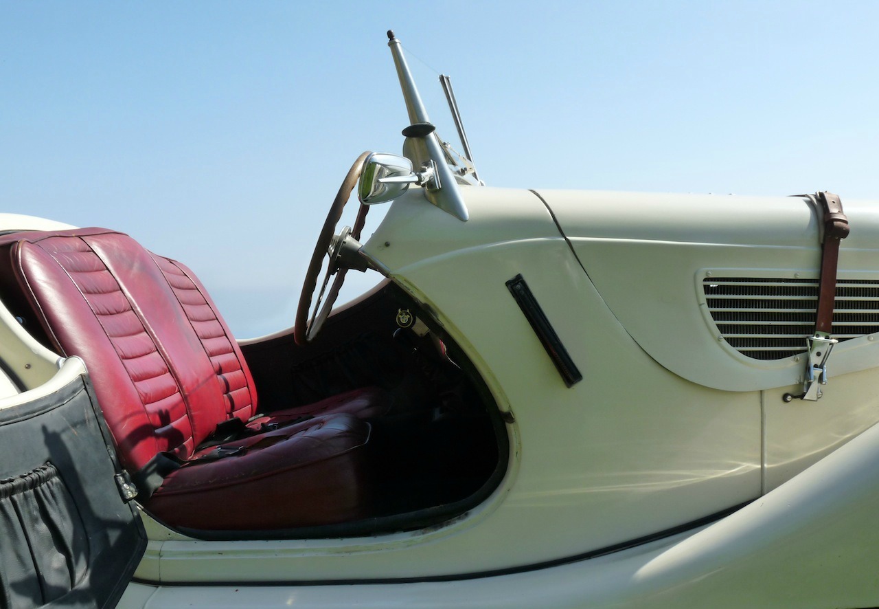 BMW 328 de 1937 à château volterra