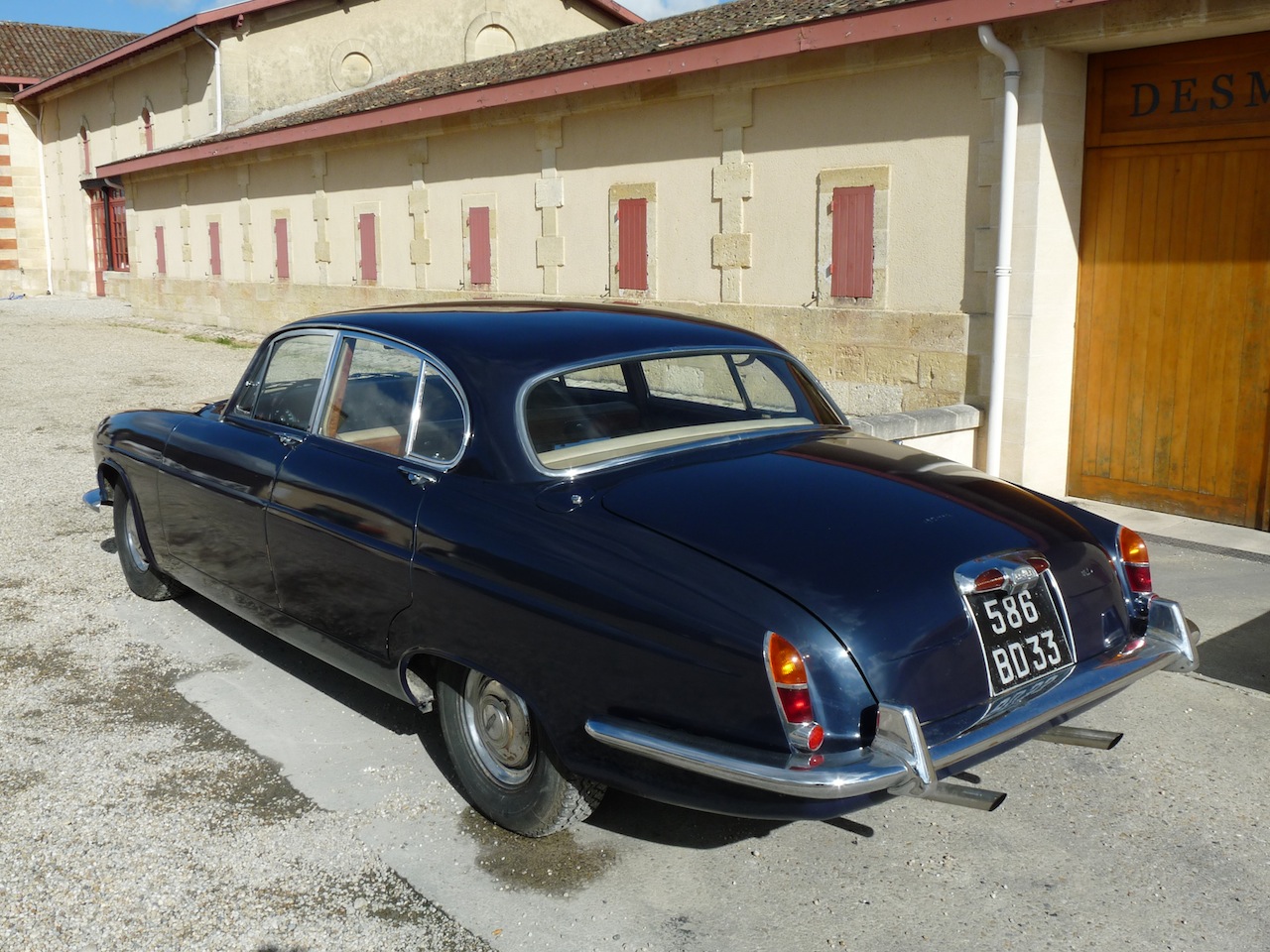 Jaguar MKX de Denis Lurton à chateau Desmirail
