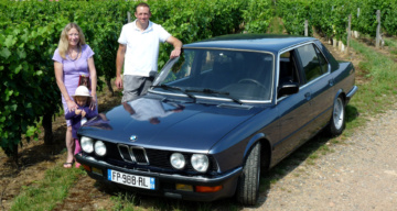 Une BMW 528 i dans les vignes du Maconnais
